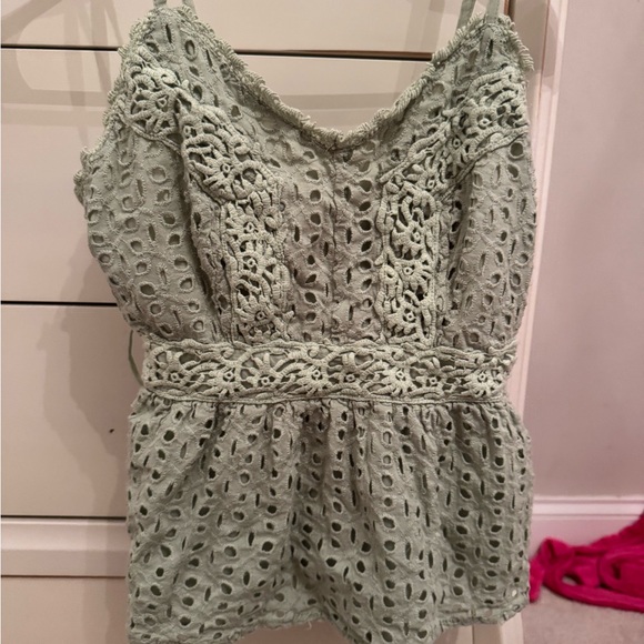 Lace Sleeveless Top in Light Green - Picture 1 of 3